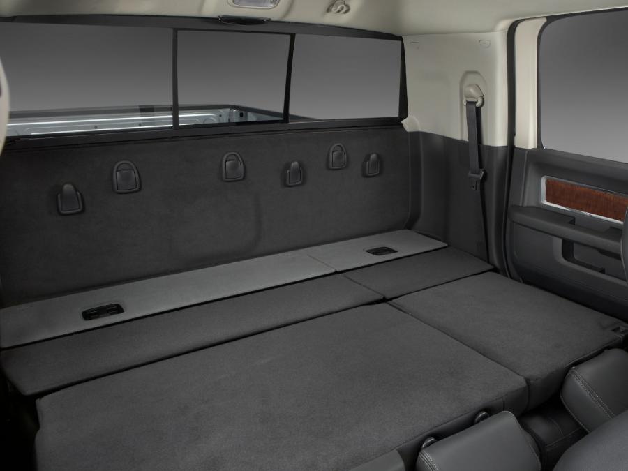  Dodge Ram 3500 Heavy Duty Mega Cab 2009 года  (фото 15 из 21)